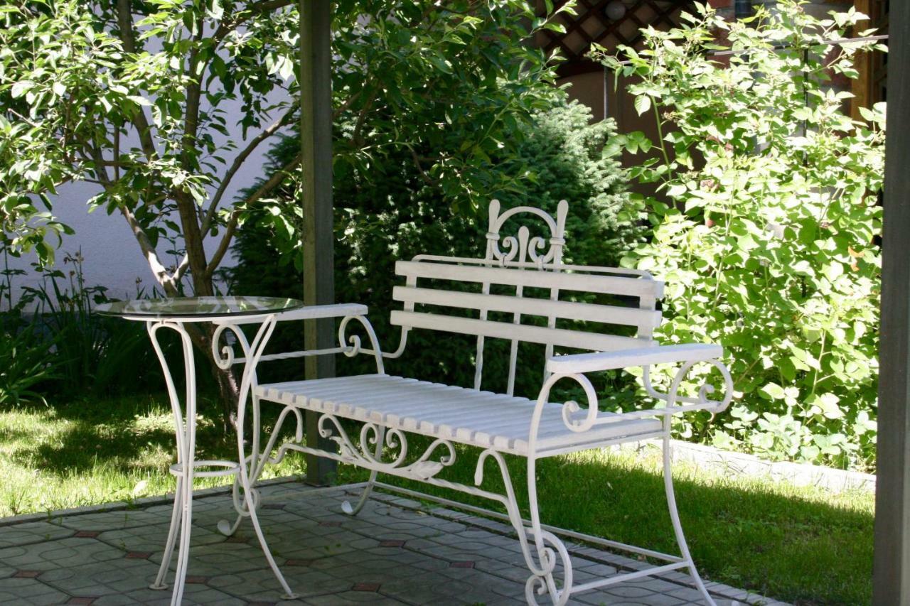 Astoria Garden Hotel Bishkek Exterior foto